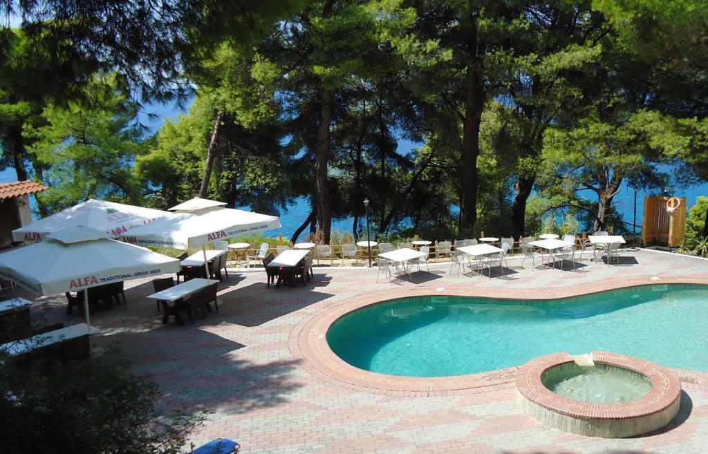 Dryades Hotel Сиври Экстерьер фото