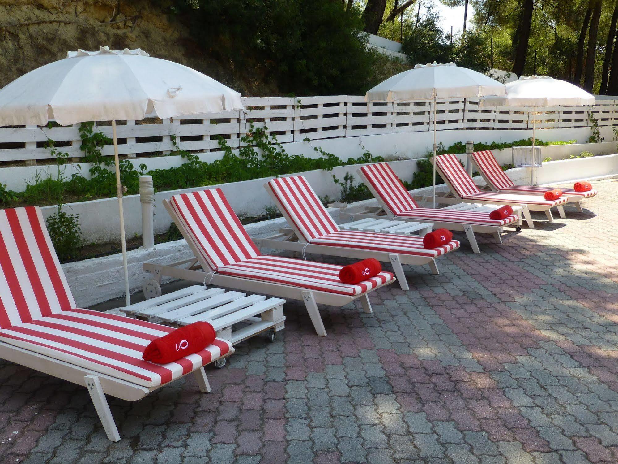 Dryades Hotel Сиври Экстерьер фото