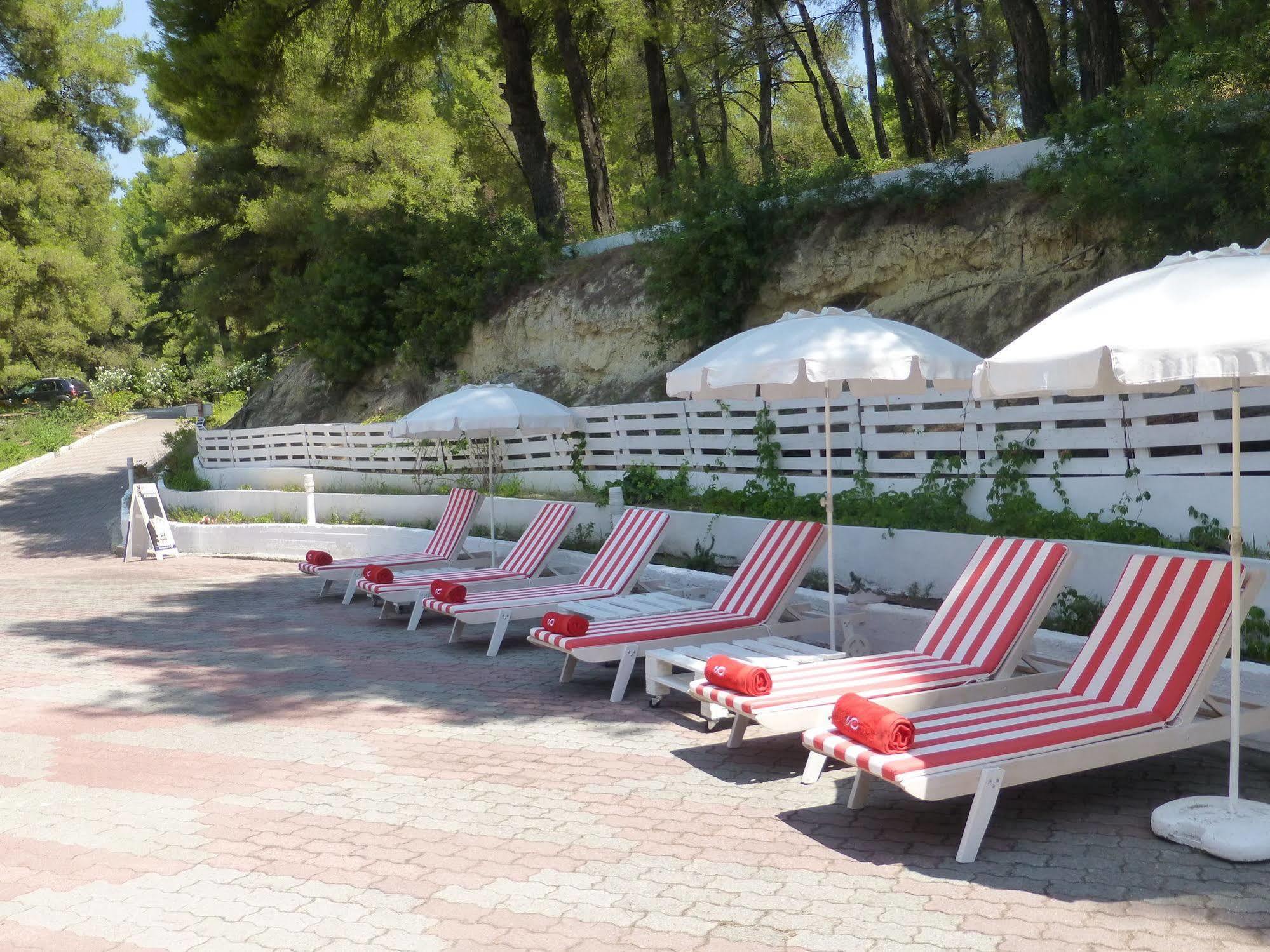 Dryades Hotel Сиври Экстерьер фото