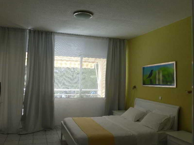 Dryades Hotel Сиври Экстерьер фото