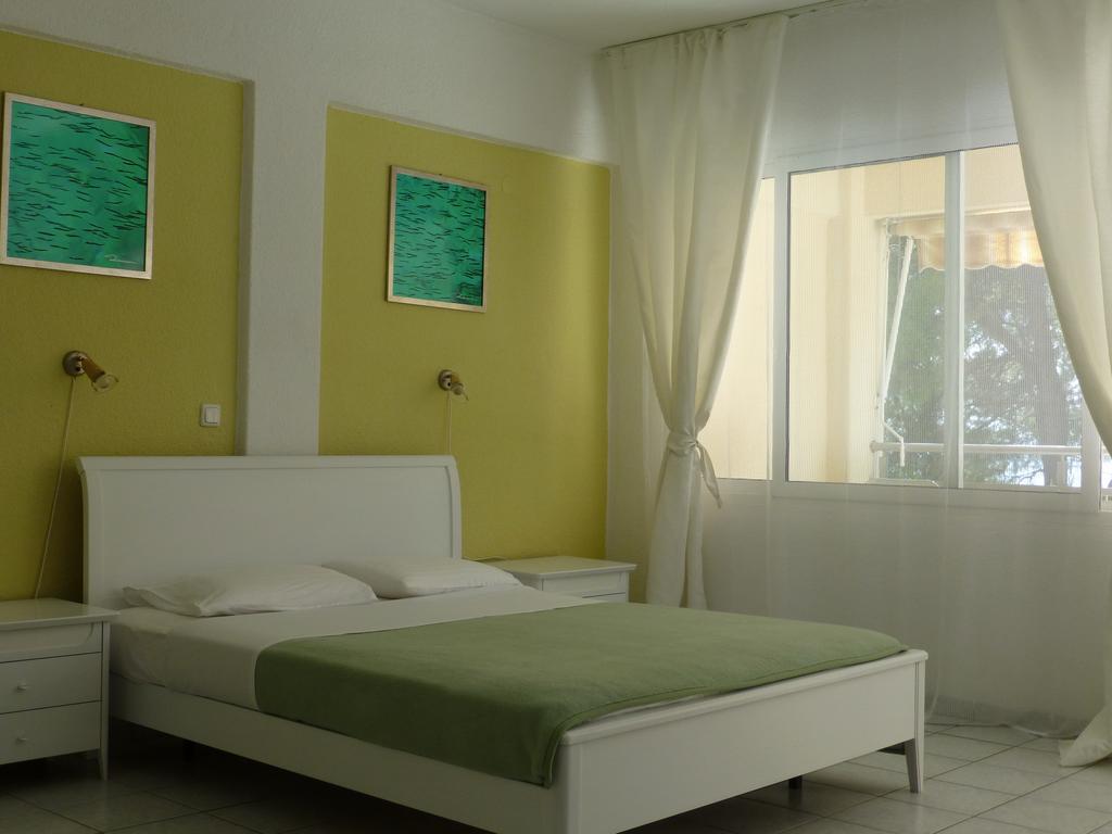 Dryades Hotel Сиври Экстерьер фото