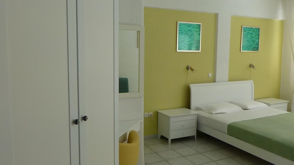 Dryades Hotel Сиври Экстерьер фото
